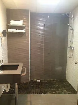Hotel Arco Elvira 4*